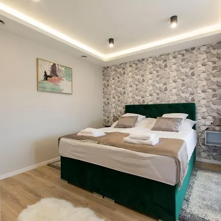 Pontjo * Мишкольц