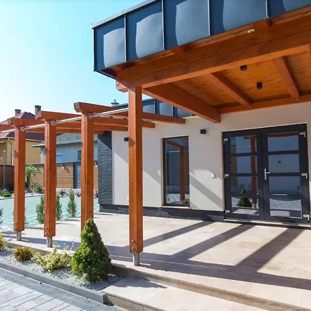 Pontjo * Мишкольц